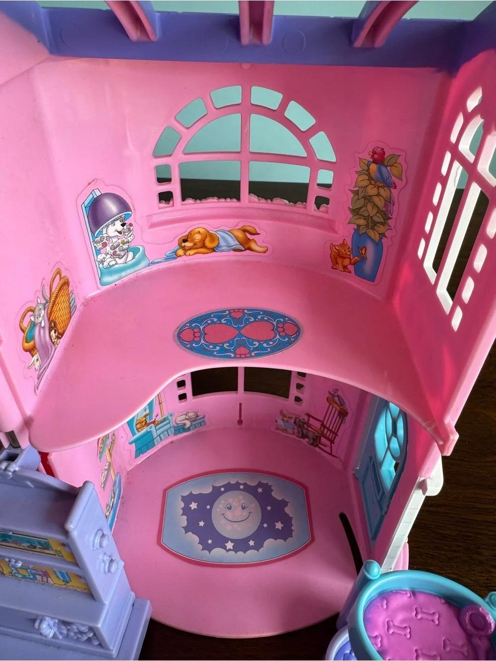 Fisher-Price Sweet Streets Pet Parlor Playset with Animals and Furniture